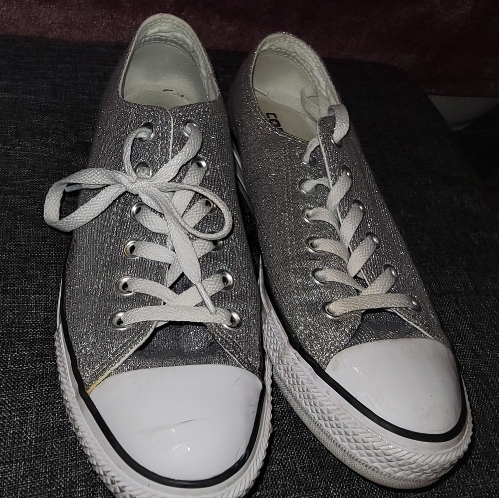 Womens size 9 converse silver